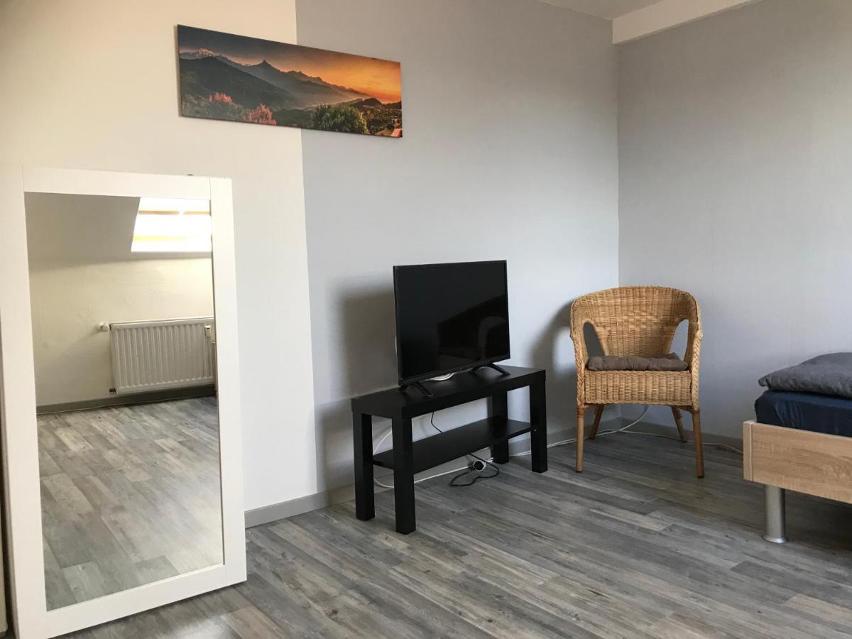 Monteur - Privat Zimmer Langerwehe Geich المظهر الخارجي الصورة